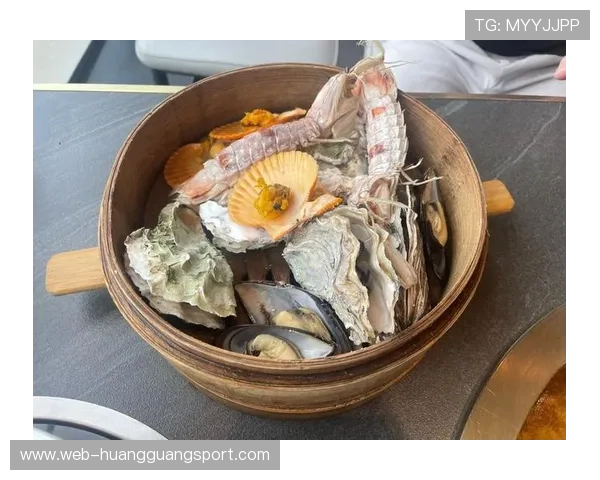 东契奇赛前吃三块牛排配红酒，这胃是租来的吧？