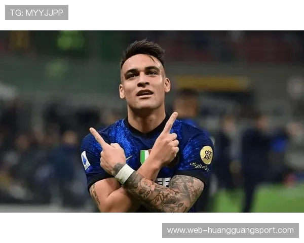 劳塔罗：从二前锋到全能中锋的转型解析