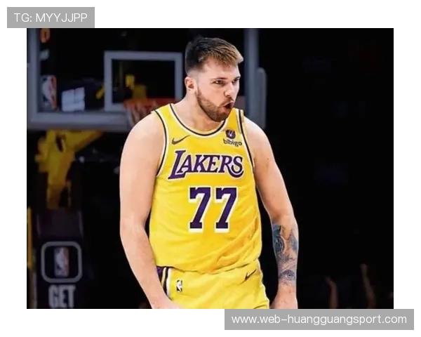 东契奇利用挡拆创造进攻空间提升关键回合得分效率