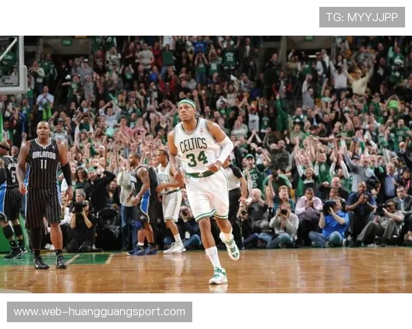 保罗·皮尔斯单打拉开空间助凯尔特人关键时刻稳定得分