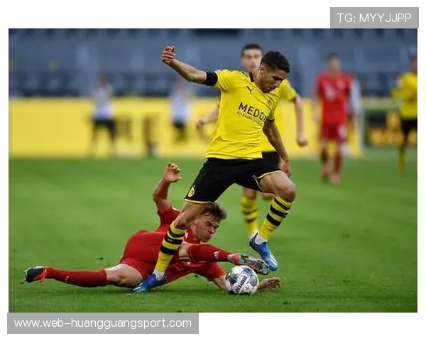 多特防线表现持续不稳，赛季稳定性承压，对争冠形势形成制约