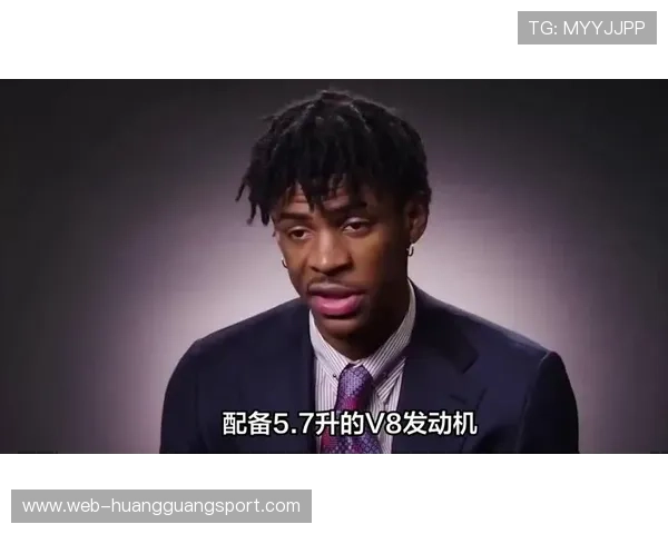 贾·莫兰特健身房搬个沙发？这日常反差也太闹心了吧！